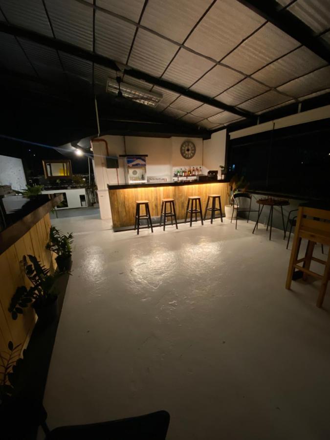 Lime Lite Manila Hostel Μακάτι Εξωτερικό φωτογραφία